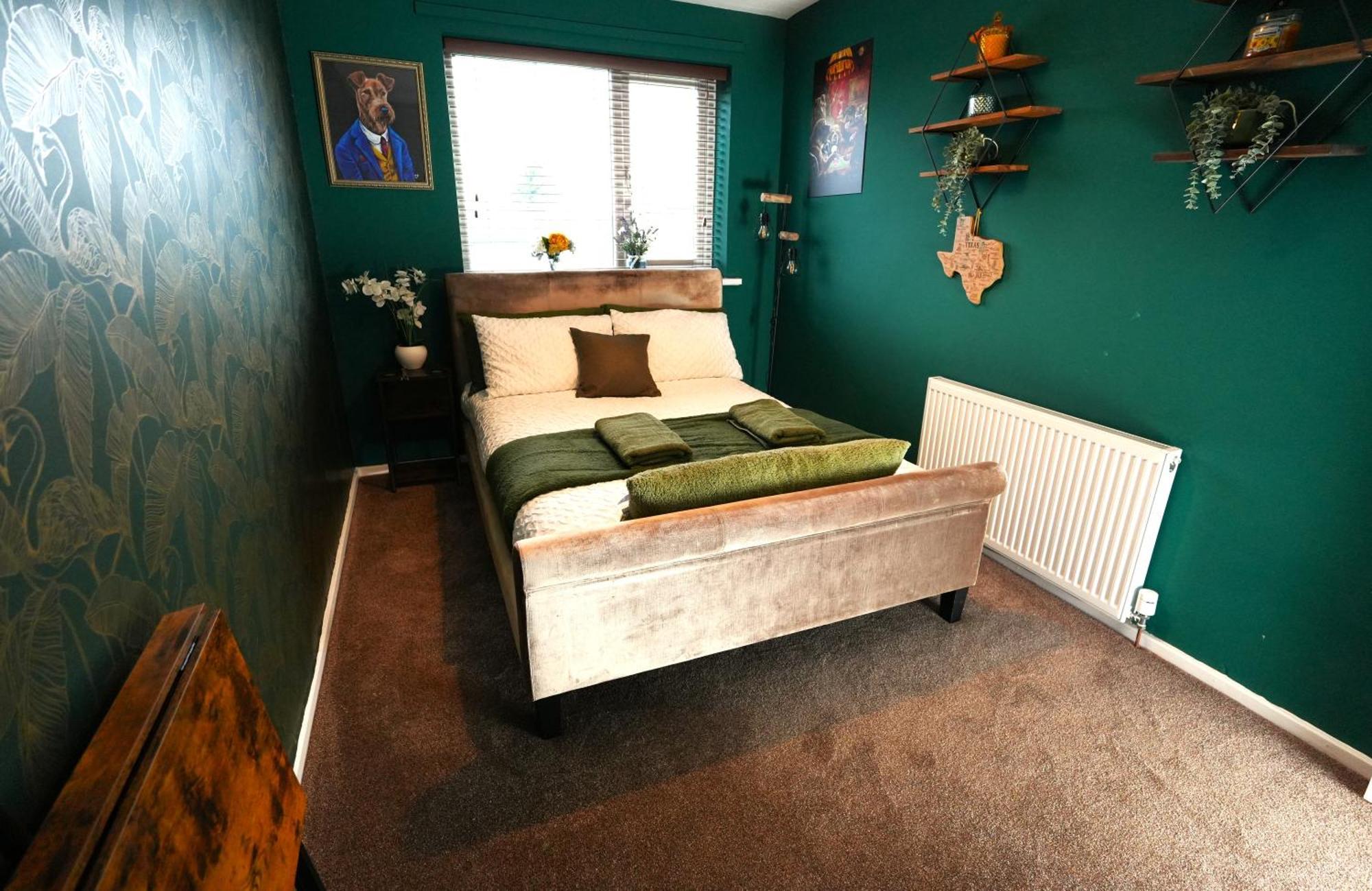Detached Homestay - Super, King & Double Rooms - Leyland, Preston, Chorley, Lancashire Exterior foto